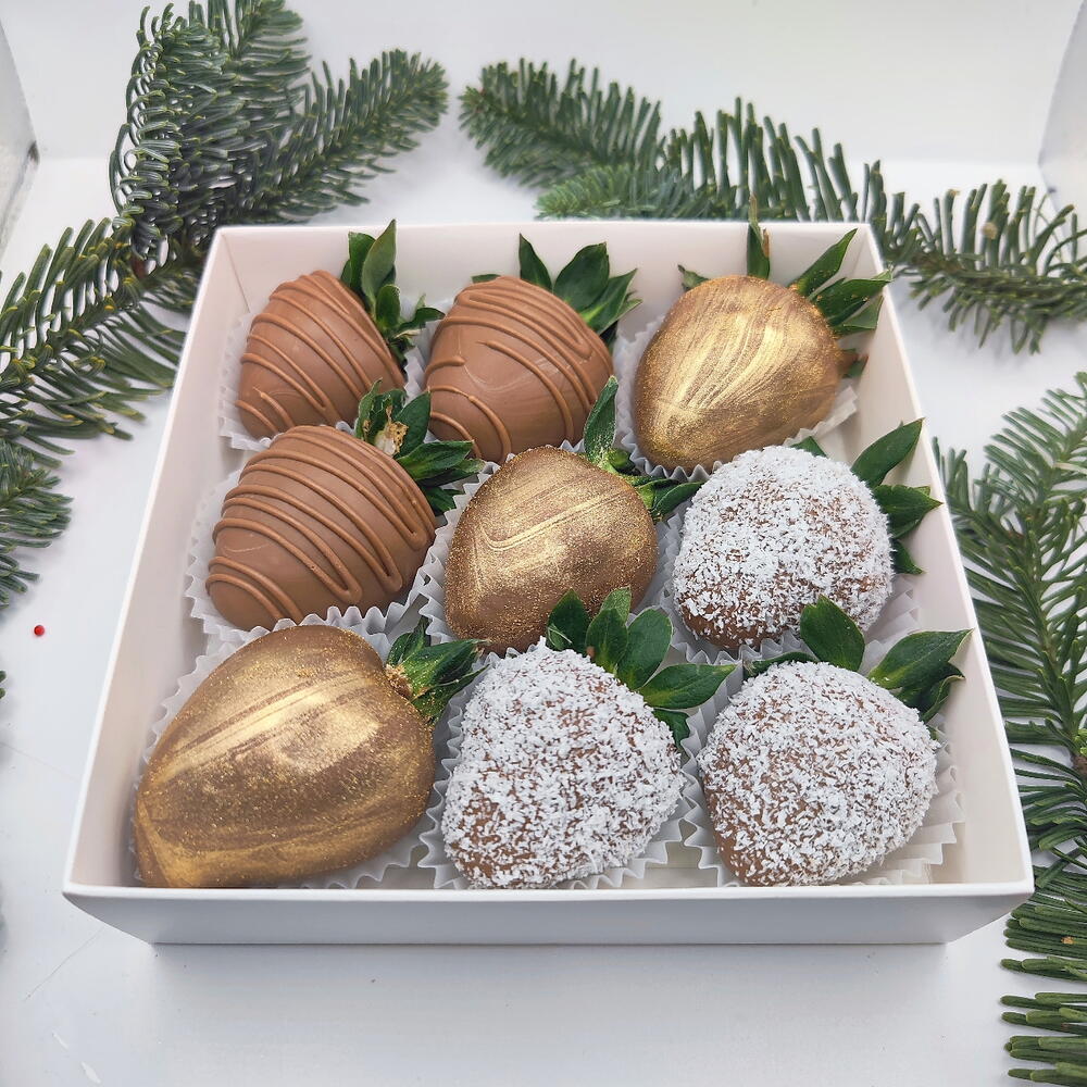 🍓 T01: клубника в шоколаде с золотом и кокосом 9-12 ягод) - фото 2