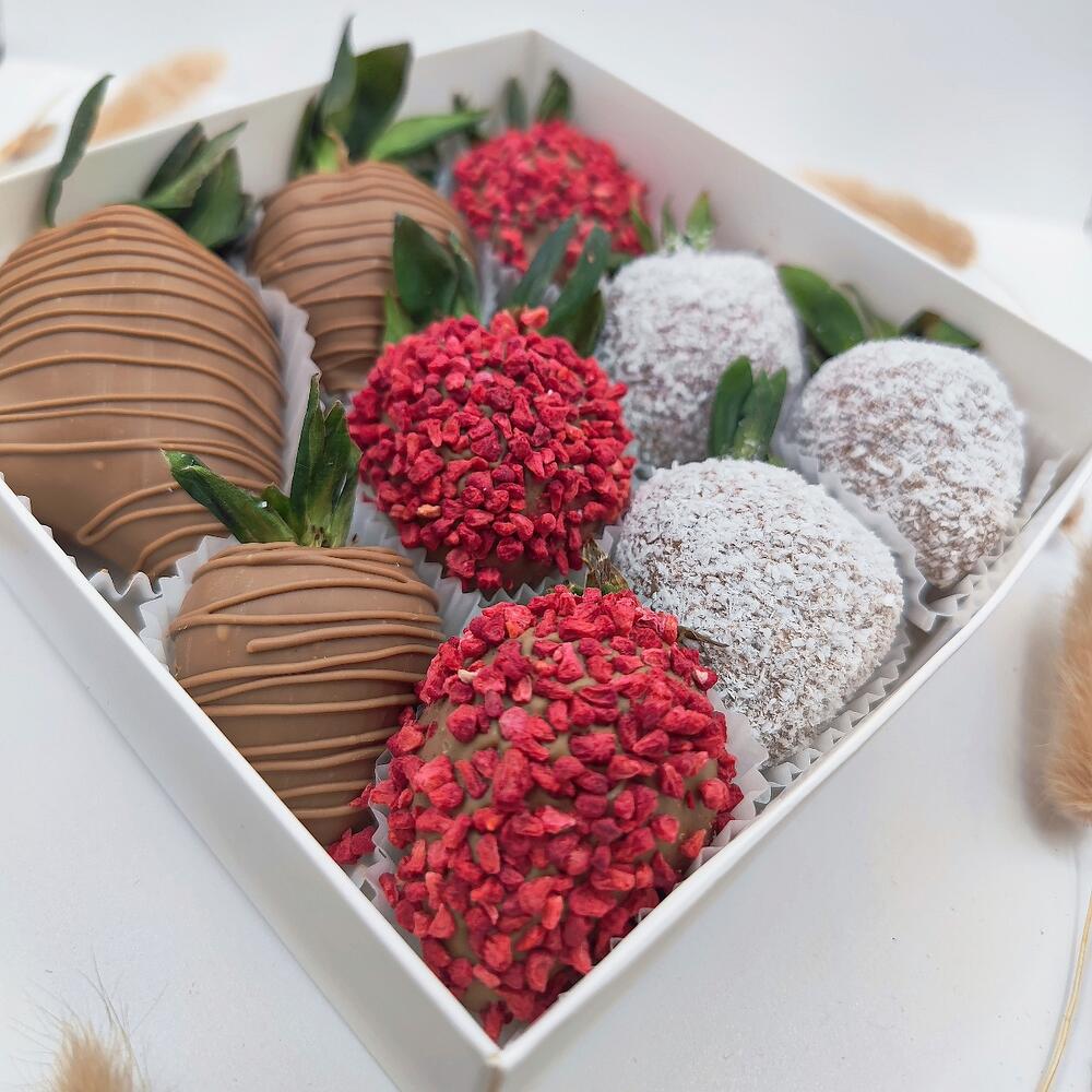 🍓 T03: клубника в шоколаде с малиной и кокосом 9-12 ягод - фото 4