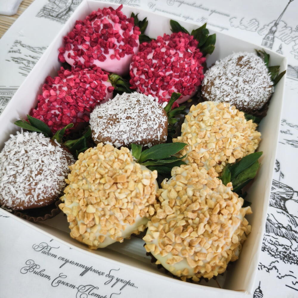 Клубника в шоколаде 9-12* ягод🍓 3 цвета шоколада - фото 2