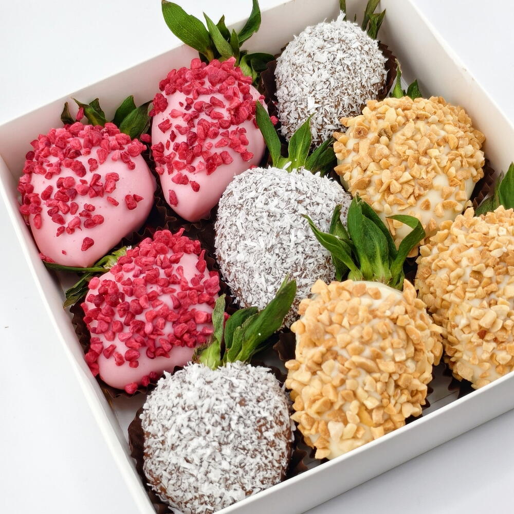 Клубника в шоколаде 9-12* ягод🍓 3 цвета шоколада - фото 4