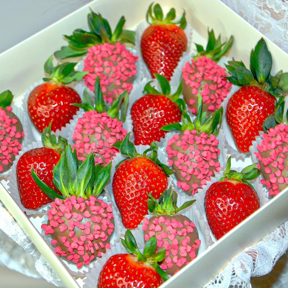 Клубника в шоколаде 16-20* ягод🍓 "Набор 17" кондитерская посыпка и свежая клубника - фото 4