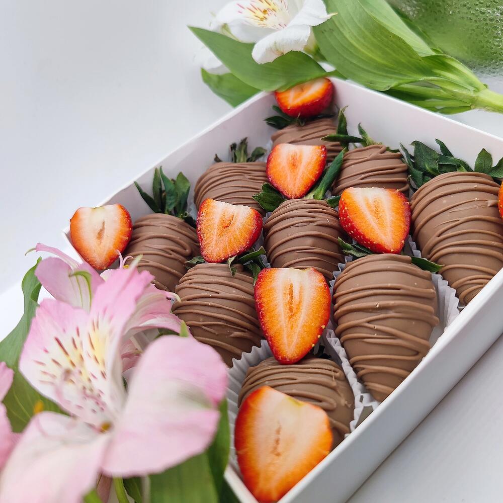 🍓 T13: Клубника в бельгийском шоколаде со свежей клубникой 9-12 ягод - фото 5