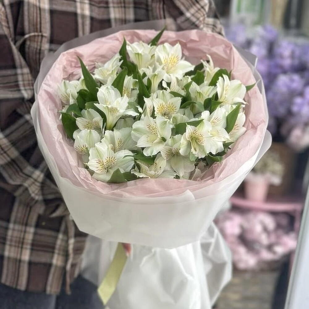 Букет альстромерий белых