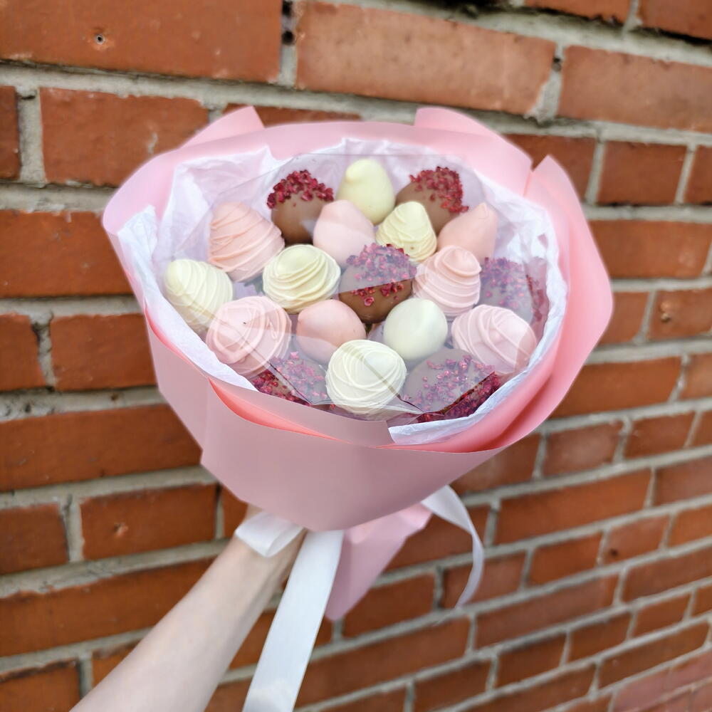 Букет из клубники в шоколаде 19-21 ягода - фото 7