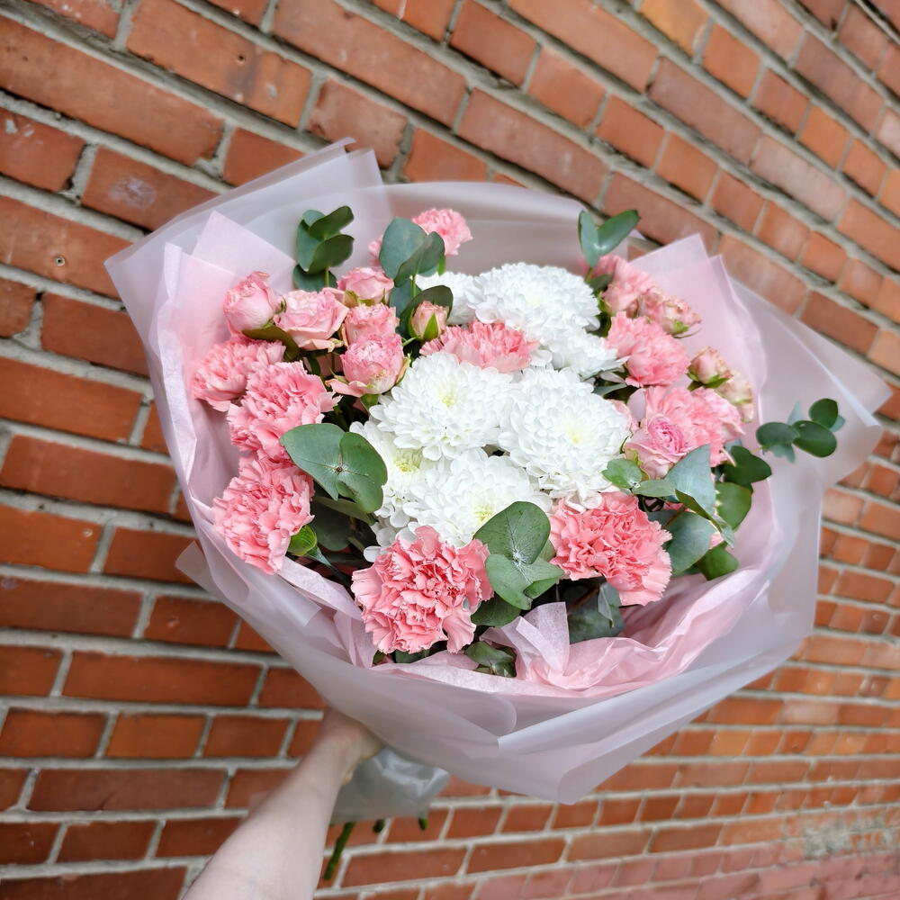 Signature Flower Bouquet — photo 3