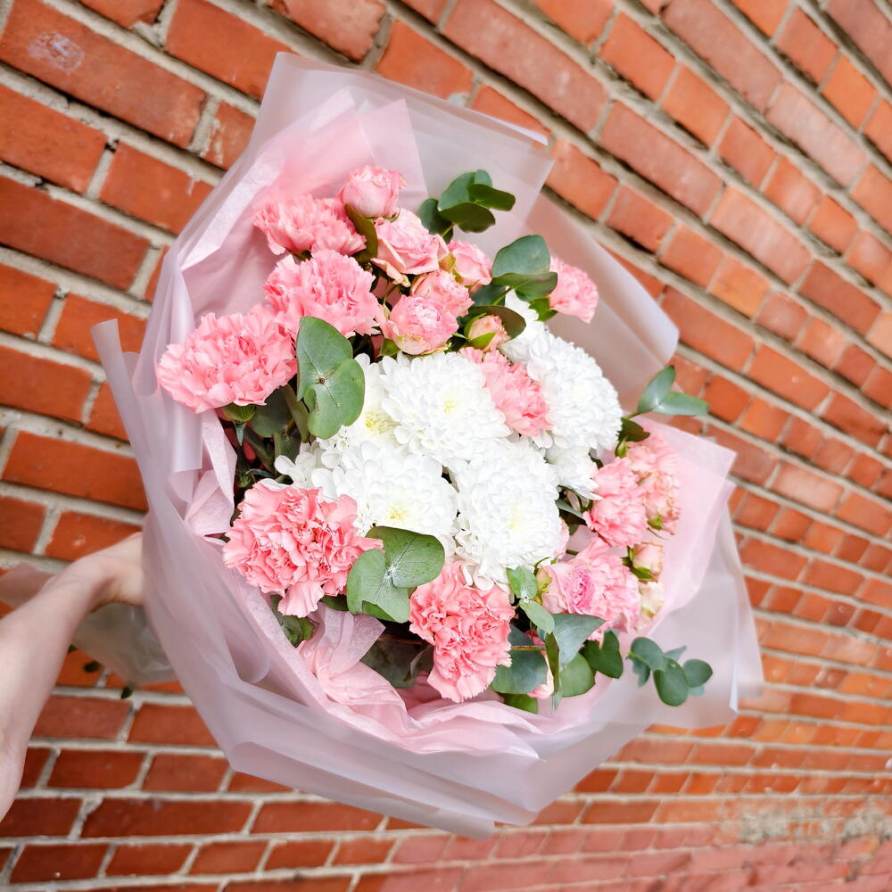 Signature Flower Bouquet — photo 6