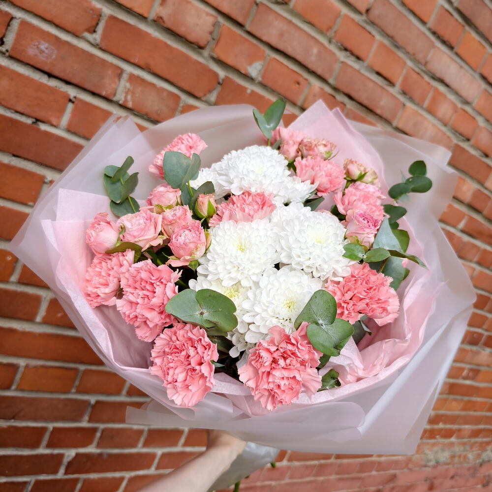 Signature Flower Bouquet — photo 7