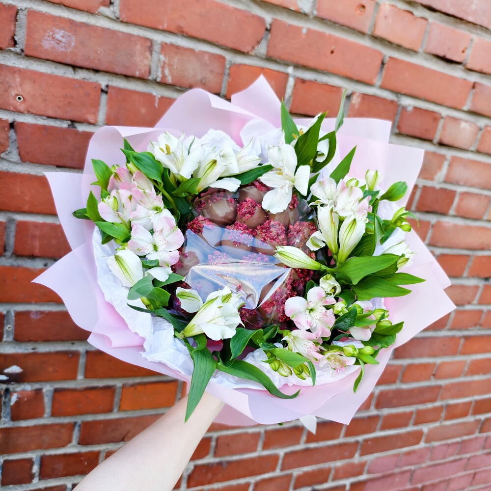 Chocolate-Covered Strawberry and Flower Bouquet, 13 Berries