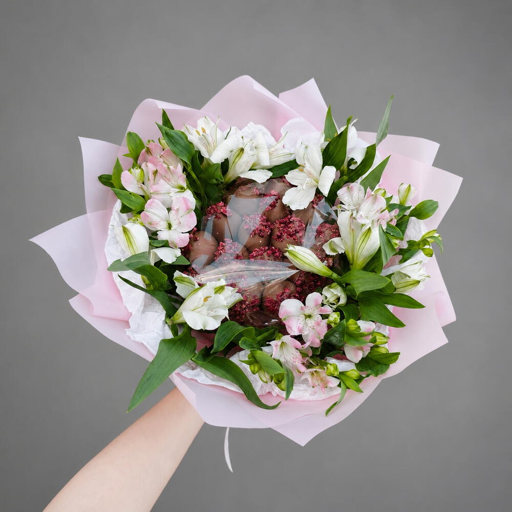 Chocolate-Covered Strawberry and Flower Bouquet, 13 Berries — photo 6