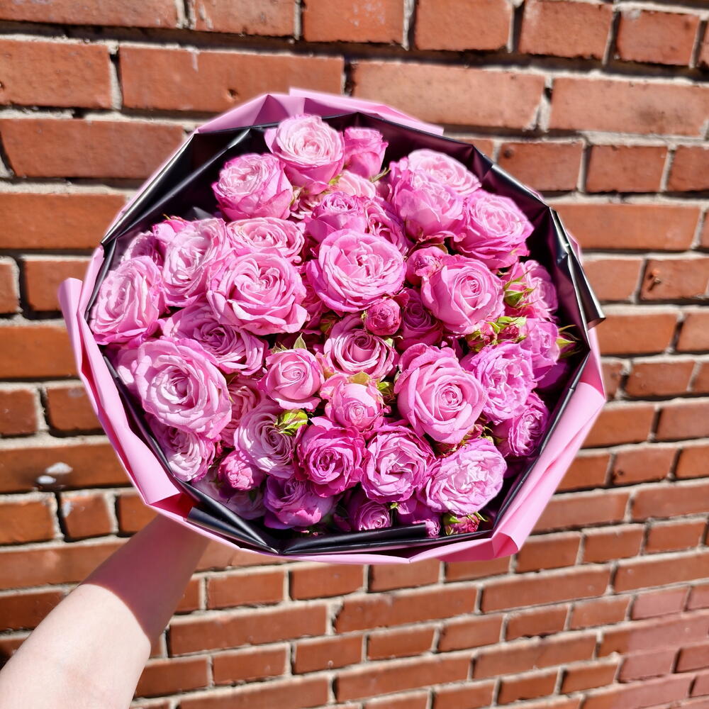 Bombastic Peony-Style Spray Rose Bouquet — photo 2