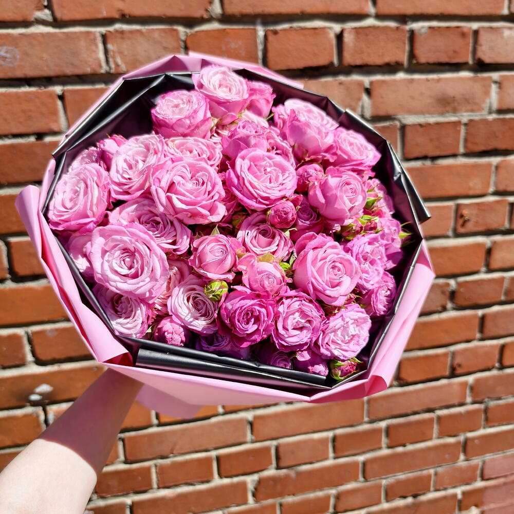 Bombastic Peony-Style Spray Rose Bouquet — photo 3