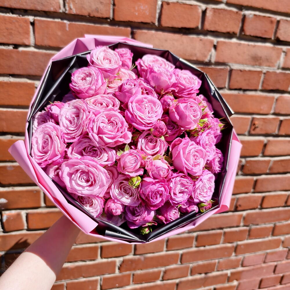 Bombastic Peony-Style Spray Rose Bouquet — photo 4