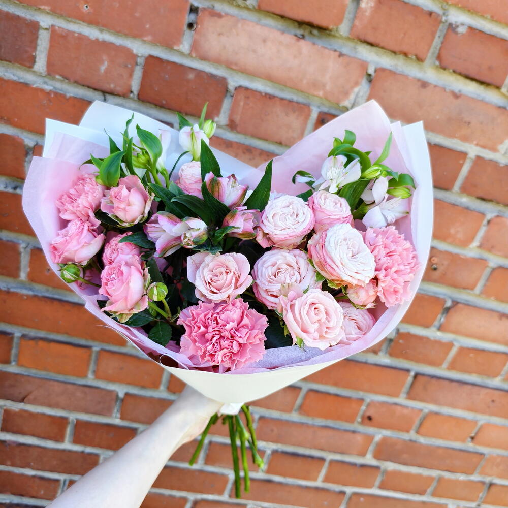 Signature Bouquet with Bombastic Peony-Style Spray Roses, Alstroemeria and Dianthus — September 1 — photo 1