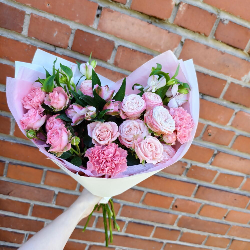 Signature Bouquet with Bombastic Peony-Style Spray Roses, Alstroemeria and Dianthus — September 1 — photo 2