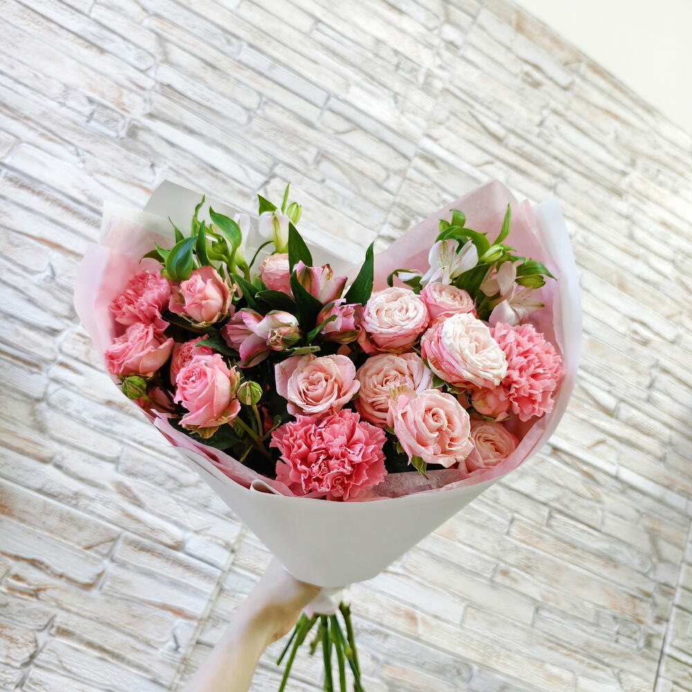 Signature Bouquet with Bombastic Peony-Style Spray Roses, Alstroemeria and Dianthus — September 1 — photo 6