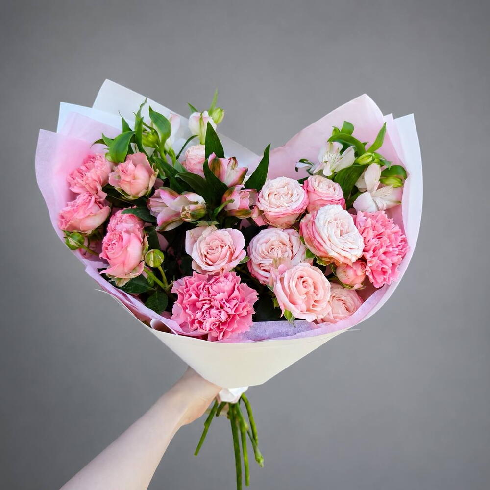 Signature Bouquet with Bombastic Peony-Style Spray Roses, Alstroemeria and Dianthus — September 1 — photo 7