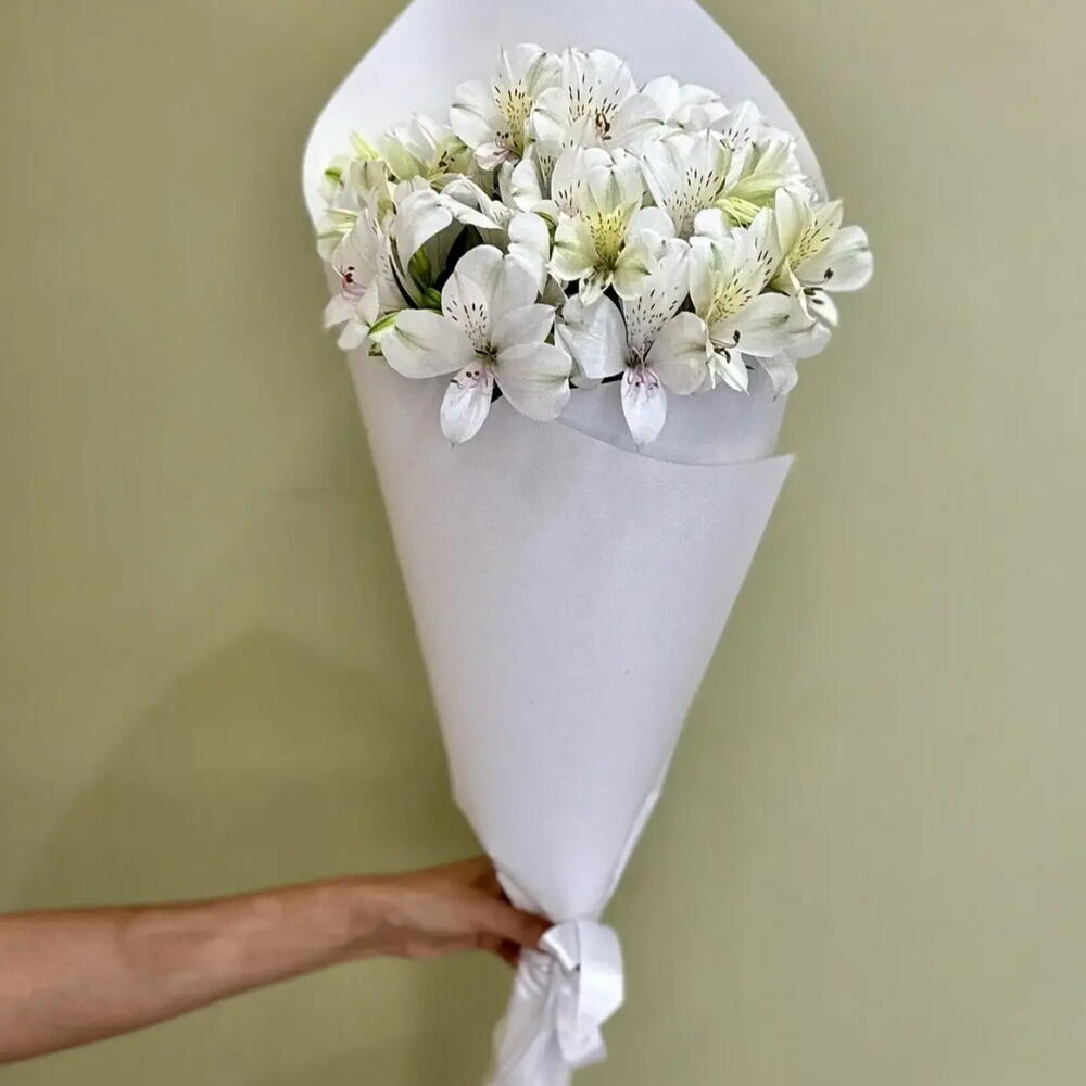 Bouquet of 3 White Alstroemeria Stems — September 1 — photo 7