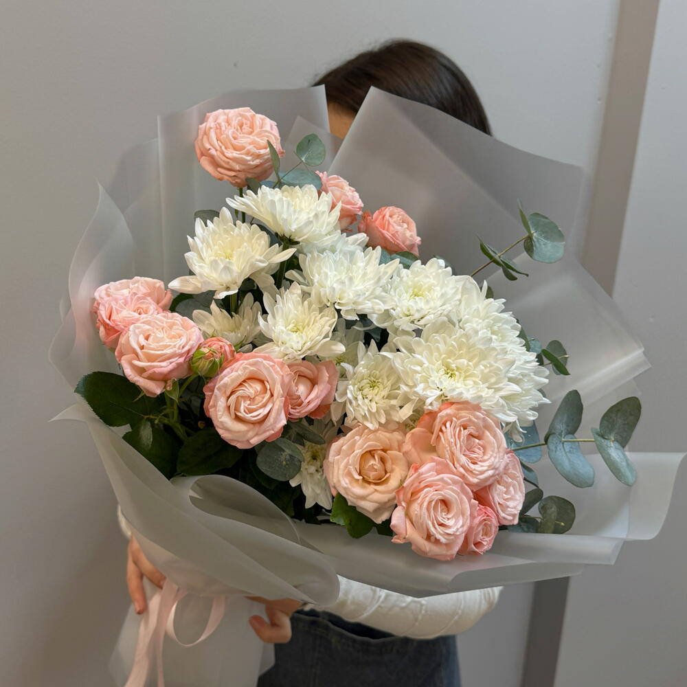 Spray Rose and Chrysanthemum Bouquet in Matte Wrapping — September 1 — photo 3